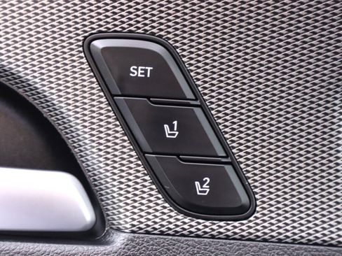 Used 2020 Hyundai Santa Fe Limited FWD image 31
