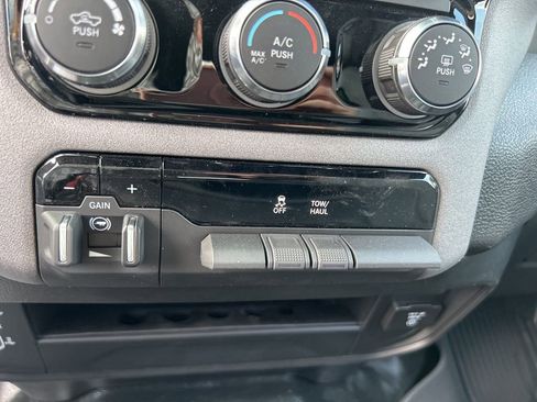 New 2026 RAM 2500 Tradesman AWD/4WD image 22