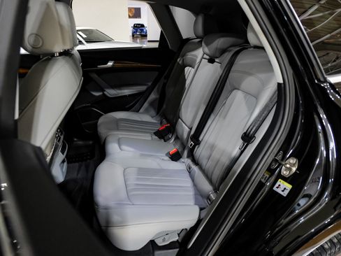 Used 2023 Audi Q5 2.0T Premium Plus image 45