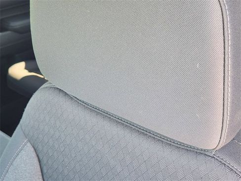 Used 2025 Chevrolet Silverado 1500 LT image 17