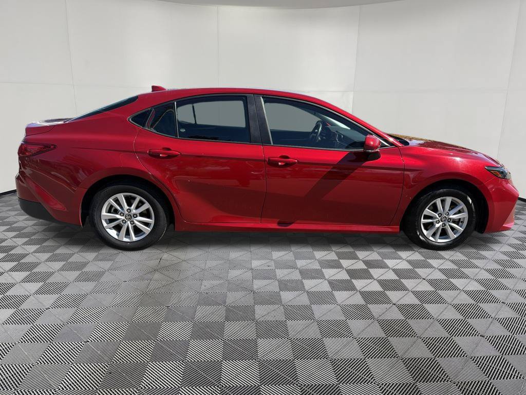 Used 2025 Toyota Camry LE FWD image 8