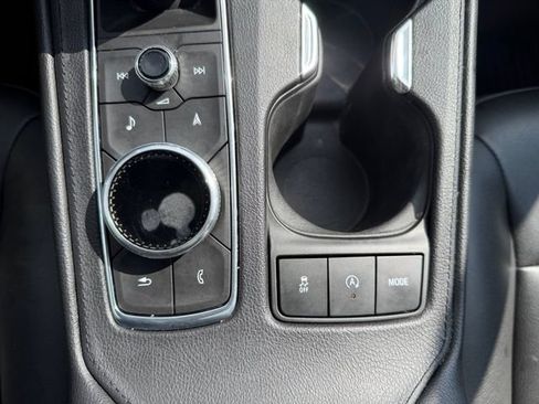 Used 2019 Cadillac XT4 Sport w/ Cold Weather Package AWD/4WD image 22