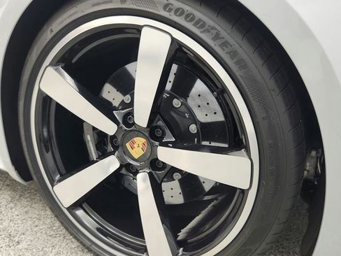 Used 2024 Porsche 911 Turbo S w/ 911 Turbo Sportdesign Package image 13