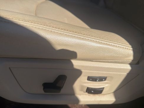 Used 2017 RAM 1500 Laramie w/ Convenience Group image 15