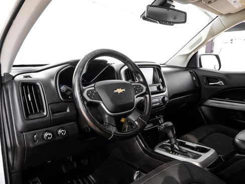 Used 2021 Chevrolet Colorado LT w/ Fleet Safety Package image 10