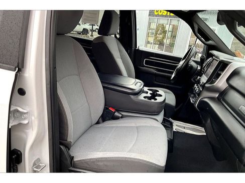 Used 2024 RAM 2500 Big Horn image 8