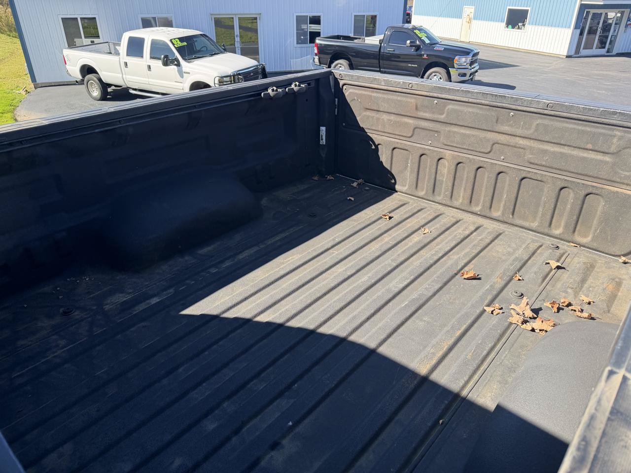 Used 2018 Toyota Tundra SR AWD/4WD image 32