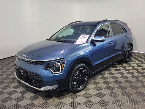 Used 2025 Kia Niro Wind w/ Wind Preserve Package FWD image 13