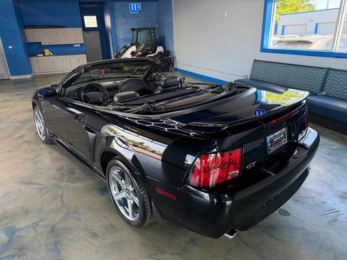 Used 2002 Ford Mustang GT RWD image 23