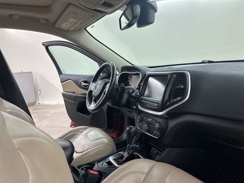 Used 2015 Jeep Cherokee Limited w/ Luxury Group image 20