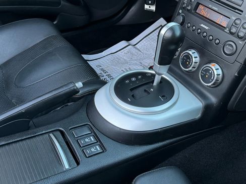 Used 2007 Nissan 350Z Touring RWD image 29