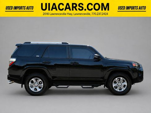 Used 2023 Toyota 4Runner SR5 Premium w/ Moonroof Package RWD image 6