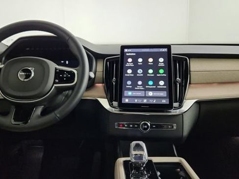 Certified 2026 Volvo XC90 B6 Plus w/ Protection Package Premier AWD/4WD image 27