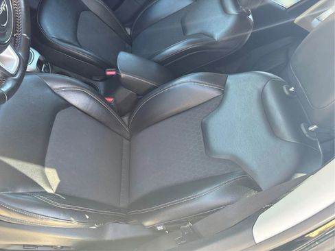 Used 2017 Jeep Compass Latitude w/ Popular Equipment Group image 33