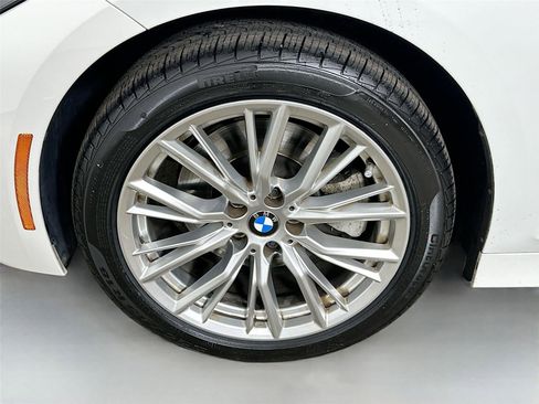 Certified 2023 BMW 330i xDrive 330i xDrive w/ Driving Assistance Package image 32