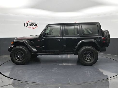 Used 2022 Jeep Wrangler Unlimited Rubicon w/ Xtreme Recon 35" Tire Package image 2