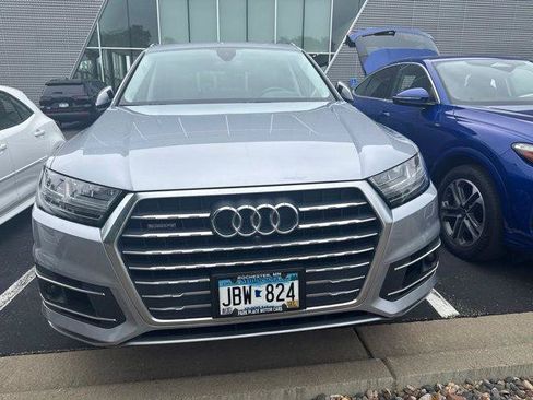 Used 2019 Audi Q7 3.0T Prestige AWD/4WD image 3