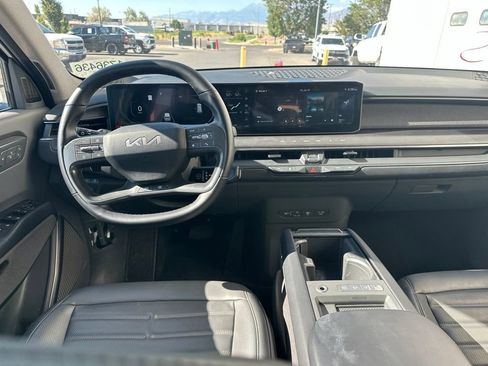 Used 2024 Kia EV9 Land AWD/4WD image 7