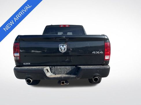 Used 2017 RAM 1500 Express AWD/4WD image 4