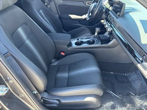 Certified 2025 Honda Civic Sport image 9