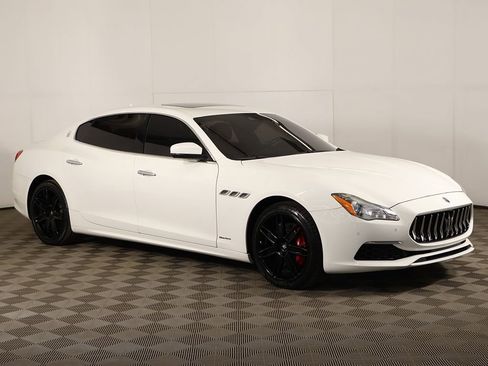 Used 2017 Maserati Quattroporte S GranLusso image 2