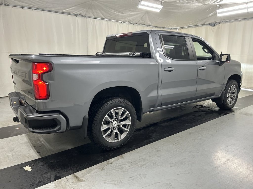 Used 2021 Chevrolet Silverado 1500 RST AWD/4WD image 2