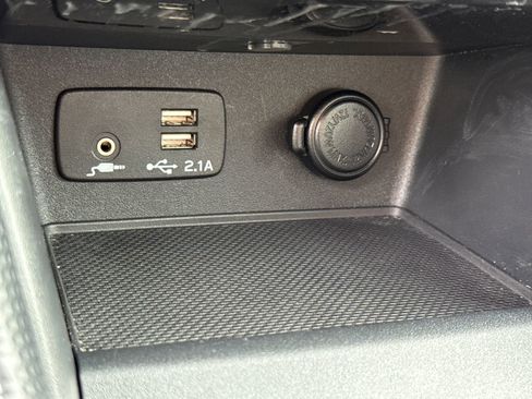 Certified 2023 Subaru Forester Limited image 19