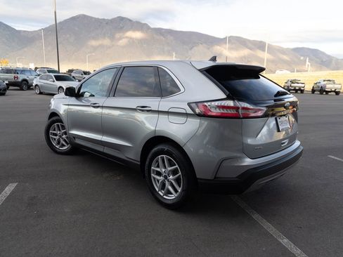 Used 2021 Ford Edge SEL image 4