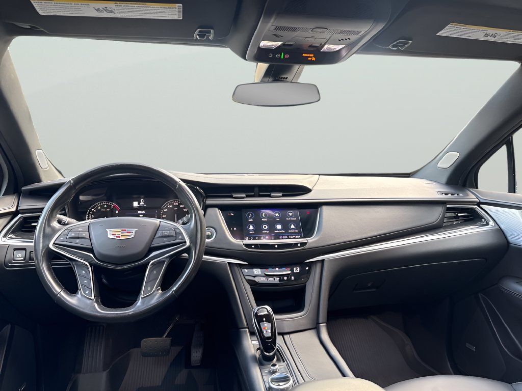 Used 2020 Cadillac XT5 Premium Luxury w/ LPO, Floor Liner Package AWD/4WD image 15