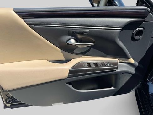 Used 2019 Lexus ES 350 w/ Premium Package FWD image 22