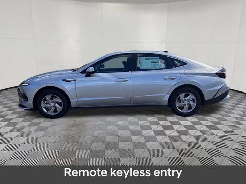 Certified 2026 Hyundai Sonata SE FWD image 3