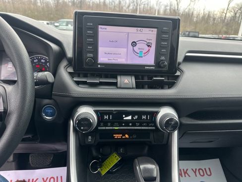Used 2021 Toyota RAV4 XLE w/ Convenience Package image 23