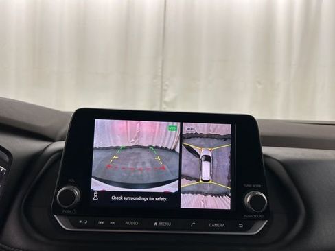 Used 2021 Nissan Rogue SV AWD/4WD image 14