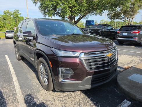 Used 2022 Chevrolet Traverse LT FWD image 1