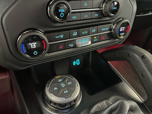 Used 2025 Ford Bronco Big Bend w/ Black Diamond Package AWD/4WD image 35