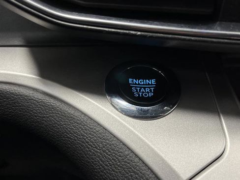 Used 2022 Ford Explorer XLT image 23