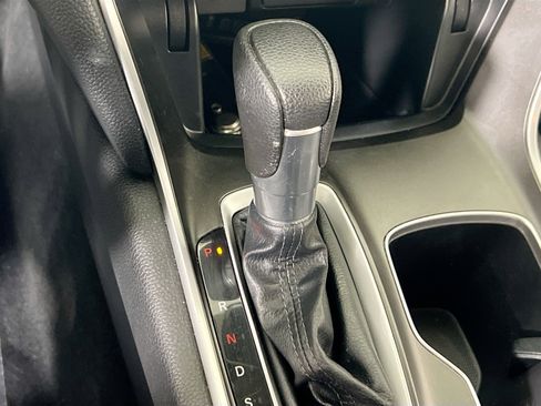 Used 2022 Honda Accord LX image 16