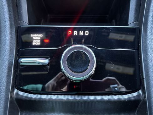 Used 2024 Jeep Grand Cherokee L Limited w/ Black Appearance Package image 20