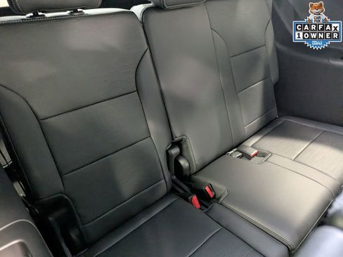 Used 2025 Buick Enclave Sport Touring AWD/4WD image 27
