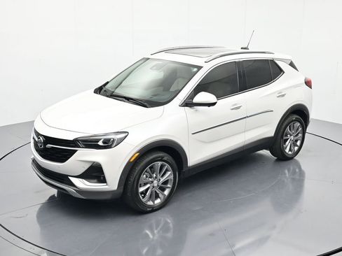Used 2020 Buick Encore GX Essence w/ Experience Buick Package AWD/4WD image 29