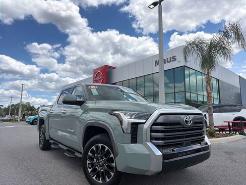 Used 2025 Toyota Tundra Limited AWD/4WD image 1