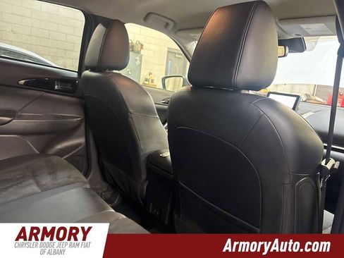 Used 2024 Mitsubishi Eclipse Cross SE image 33