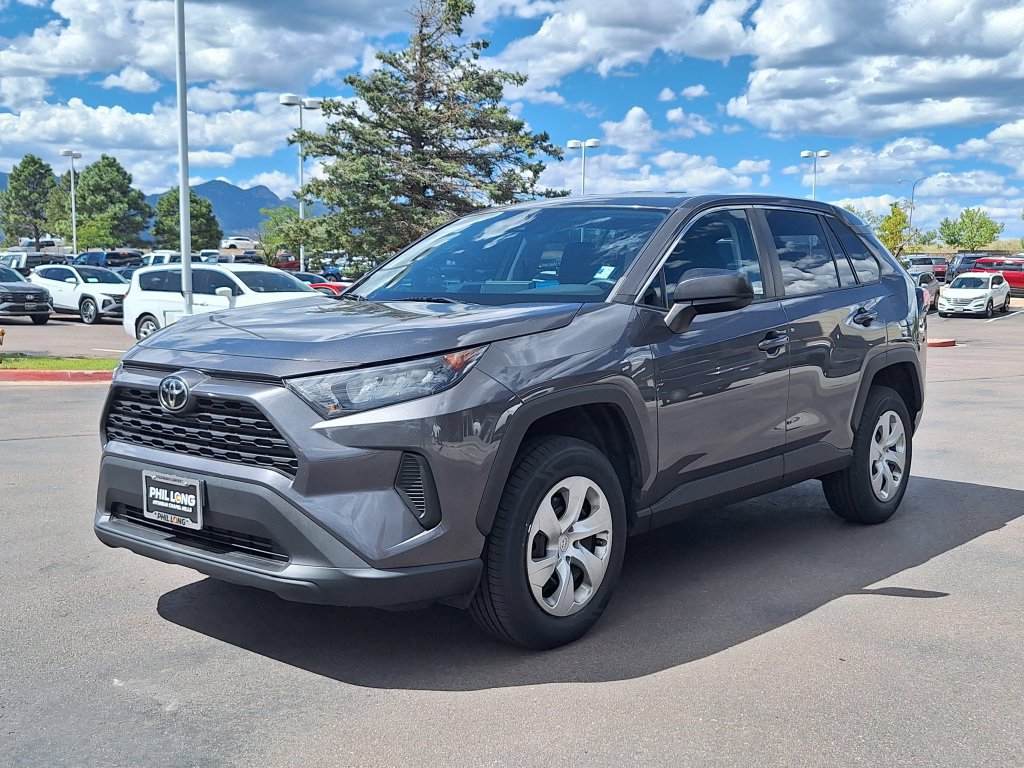 Used 2022 Toyota RAV4 LE w/ Carpet Mat Package (TMS) AWD/4WD image 7