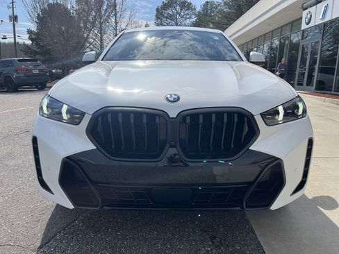 New 2026 BMW X6 xDrive40i image 10