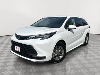 Used 2024 Toyota Sienna LE