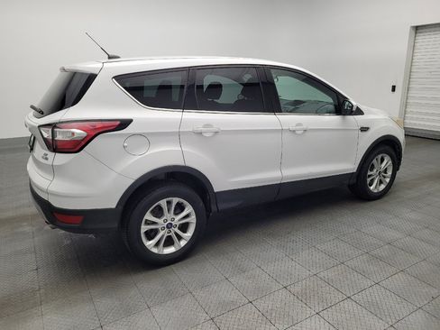 Used 2017 Ford Escape SE image 10