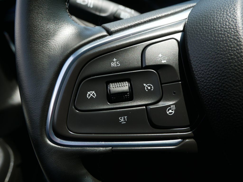 Certified 2024 Buick Envista Sport Touring w/ Convenience I Package FWD image 21
