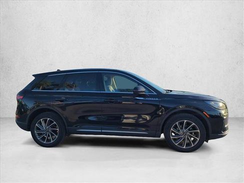 Used 2024 Lincoln Corsair AWD w/ Equipment Group 101A image 4