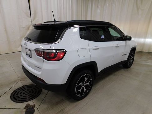 New 2026 Jeep Compass Limited image 18