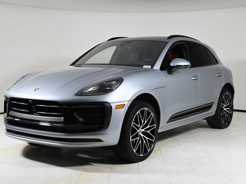 Certified 2024 Porsche Macan image 1